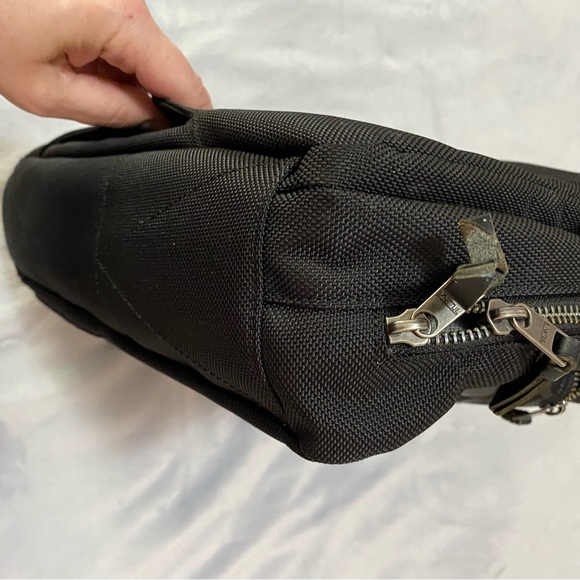 Tumi Dalston Tyssen double zip black/ camouflage briefcase - Picture 3 of 16